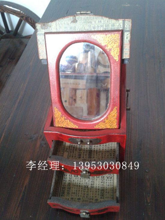 點擊查看詳細(xì)信息<br>標(biāo)題：首飾盒  閱讀次數(shù)：2586