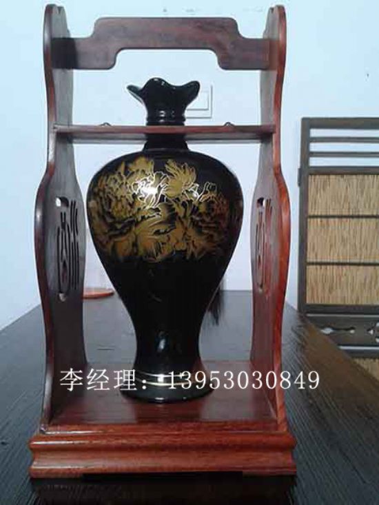 點(diǎn)擊查看詳細(xì)信息<br>標(biāo)題：白酒提籃 閱讀次數(shù)：2852