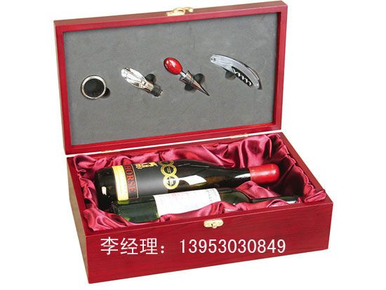 點(diǎn)擊查看詳細(xì)信息<br>標(biāo)題：木制紅酒盒010 閱讀次數(shù)：2486