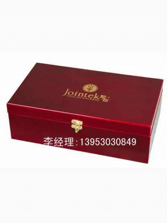 點(diǎn)擊查看詳細(xì)信息<br>標(biāo)題：紅酒木盒 閱讀次數(shù)：2400