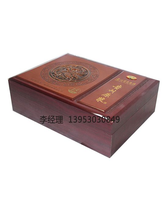 點(diǎn)擊查看詳細(xì)信息<br>標(biāo)題：白酒盒 閱讀次數(shù)：2410